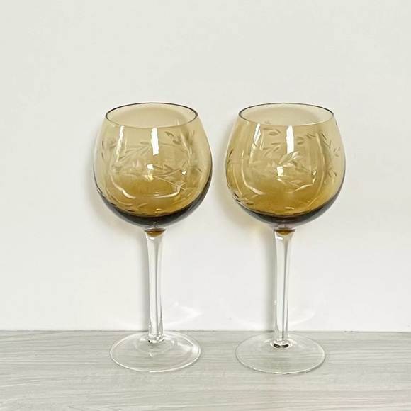Amber Balloon Wine Glasses Etched Floral Design with Clear Stems Set of 2. - Picture 3 of 4